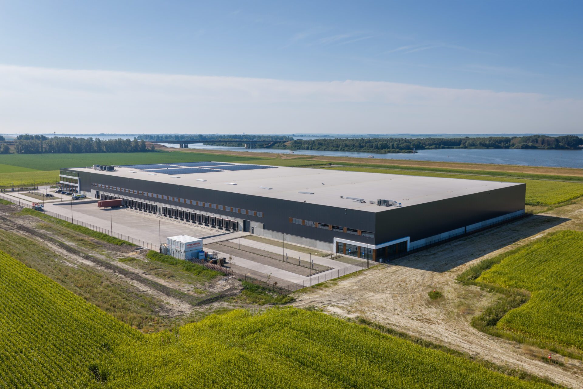 Almere Manzana